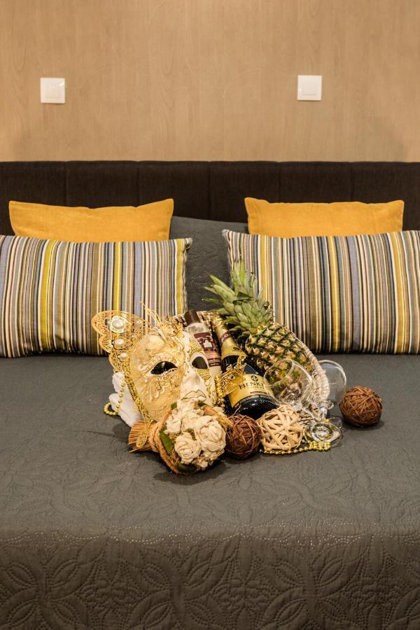 Beautiful City Rooms Close To Acropolis 아테네 외부 사진